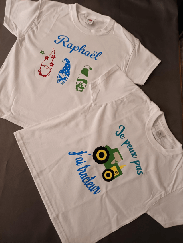 Tee-shirt personnalisé enfant (photos à titre d'exemple)